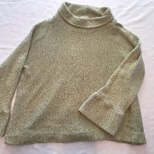 Soft Surroundings Beige Oatmeal Oversized Turtleneck Sweater Sz M Bell Sleeve